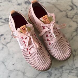 Nike Air Women's Light Pink Knit Sneakers